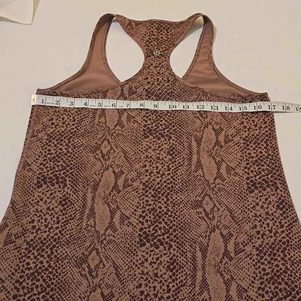 Lululemon snake print tank 12 ( see‎ measurements)